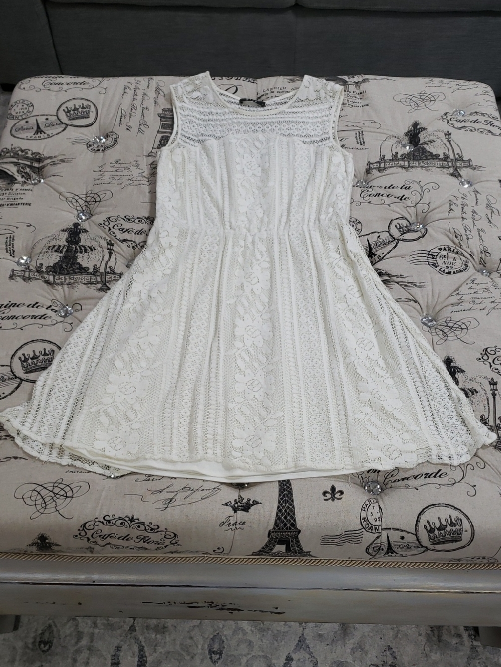 🇨🇦 VILA CLOTHES  Lace Fit-and-Flare  Dress